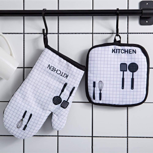 Kitchen Heat Pad and Glove Set photo 1