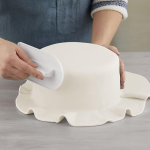 Cake Smoother - Plastic photo 1