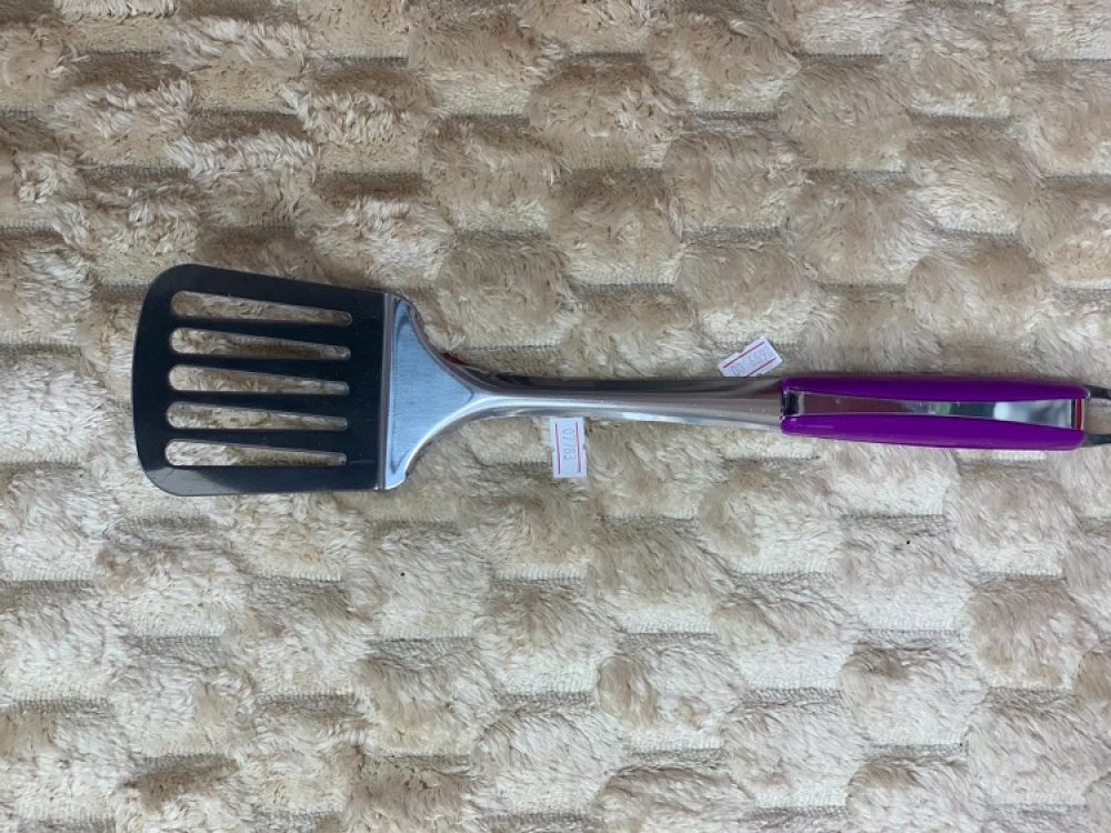 cooking spatula With Plastic Handle